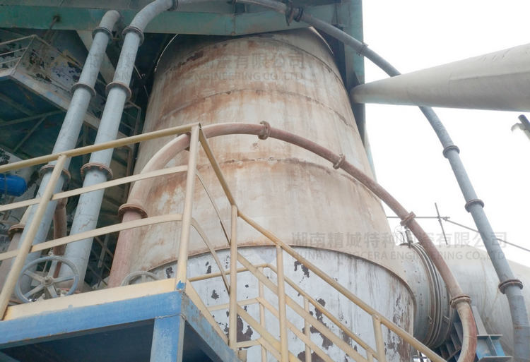 美運(yùn)行一年的精城特瓷耐磨陶瓷管道外觀無(wú)破損、運(yùn)行無(wú)泄漏